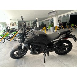 BAJAJ DOMINAR